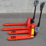 Фото 31 - Узковильная коротковильная тележка OX25-PU080(W450) OXLIFT 450 мм 2500 кг Длина Вил 800 мм.