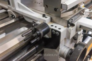 Фото 36 - Токарно-винторезный станок STALEX CM6241/1500.