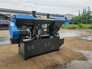 Фото 85 - MetalTec BS 350 CH ленточнопильный станок для резки металла под углом 90°.