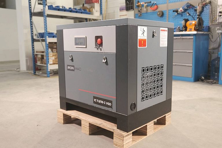 Фото 3 - Винтовой компрессор IC 7,5/10 C VSD IP55.