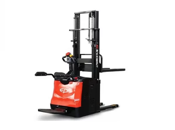 Фото 18 - Штабелер электрический самоходный EP Equipment ES16-RS PROFESSIONAL (LI-ION, 3F550, с платформой и поручнями).