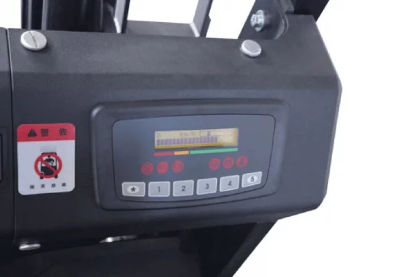 Фото 37 - Погрузчик вилочный электрический EP Equipment EP CPD18FVD8 (Кислотный, 3F480, SS, ST, четырехопорный).