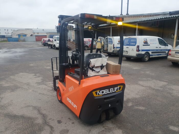 Фото 3 - Вилочный погрузчик Noblelift FE3R15E.