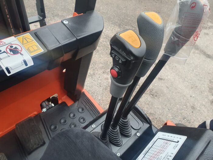 Фото 8 - Вилочный погрузчик Noblelift FE3R15E.
